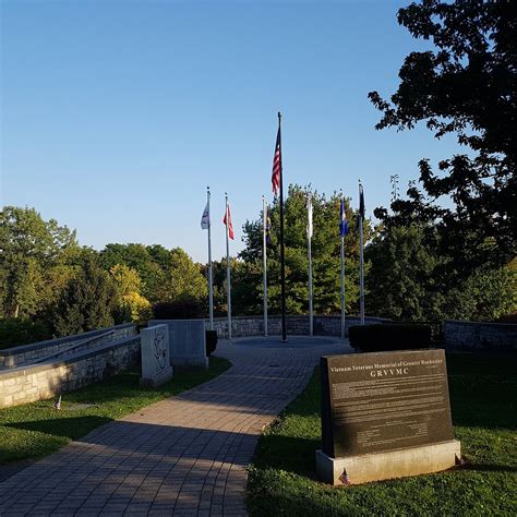 rochester vietnam veterans memorial