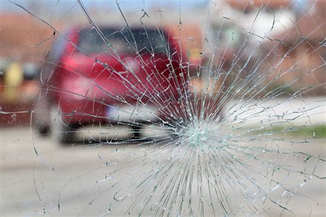rock hit windshield insurance claim