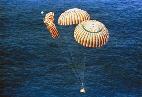 rock ship parachute landing