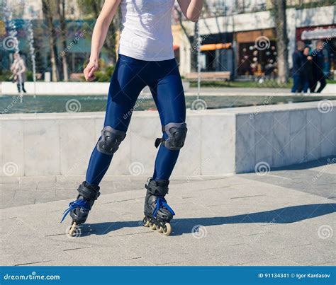 roller skate turning
