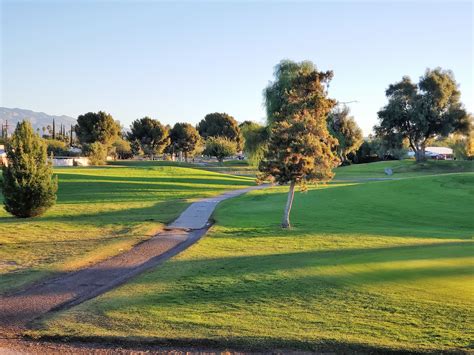 rolling hills golf course driving range