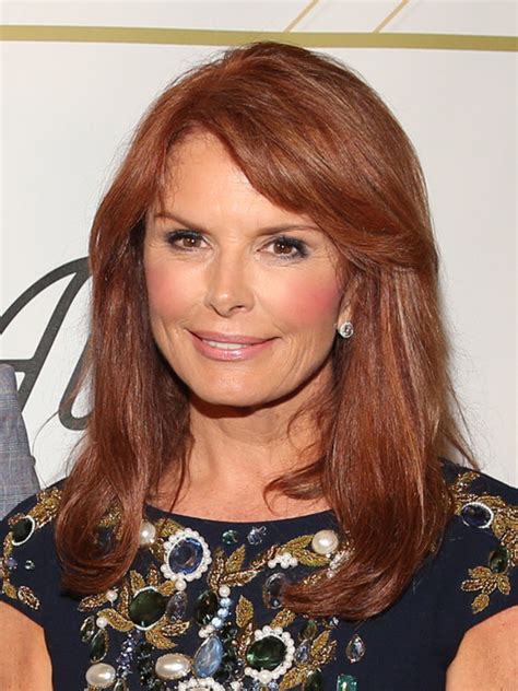 roma downey height and weight