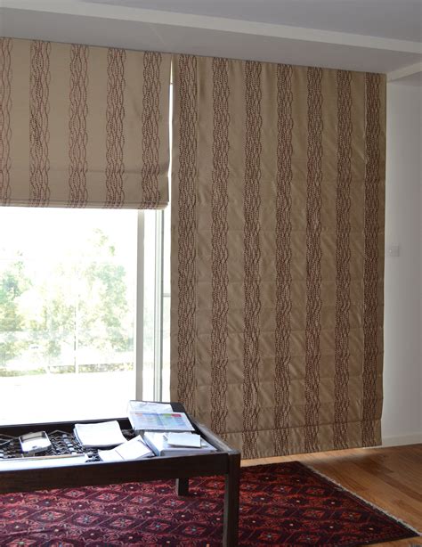 Stylish and Functional Roman Blinds for Sliding Doors: Transform Your Space Today!