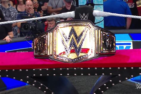 roman reigns wwe title belt