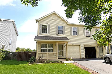 romeoville townhomes for rent