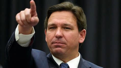 ron desantis approval rating as governor