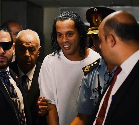 ronaldinho still in jail