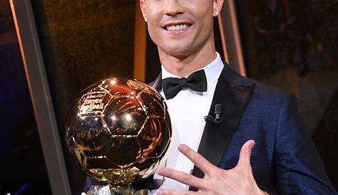 Cristiano Ronaldo wins FIFA Ballon d'Or award for 2014