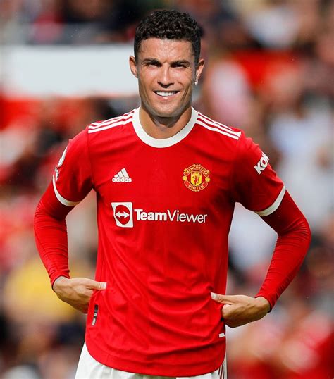 ronaldo first number for man united