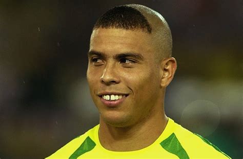 ronaldo haircut 2002