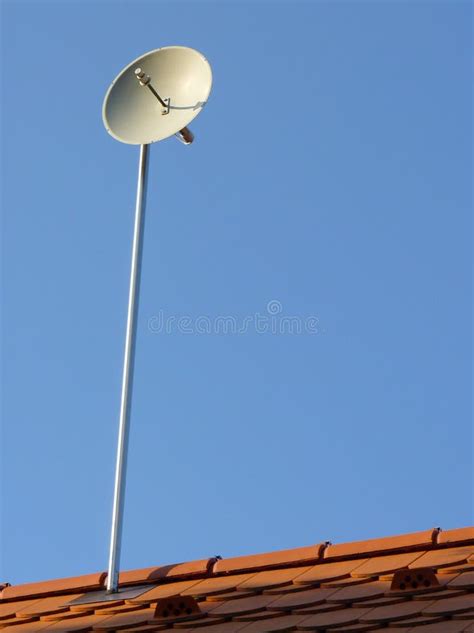 Rooftop Internet Antenna