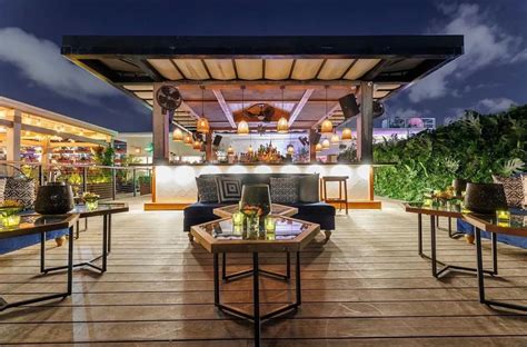 Rooftop Miami Gardens