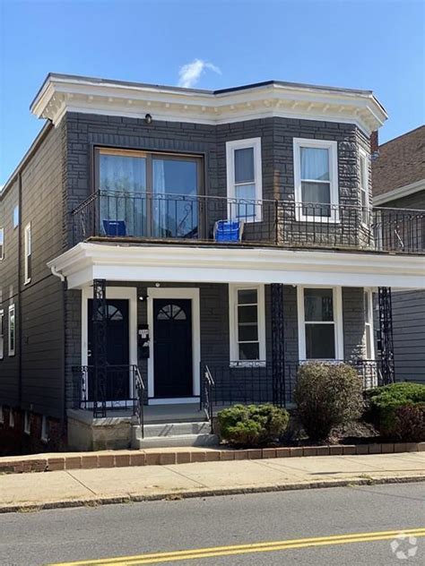 rooms for rent in east boston