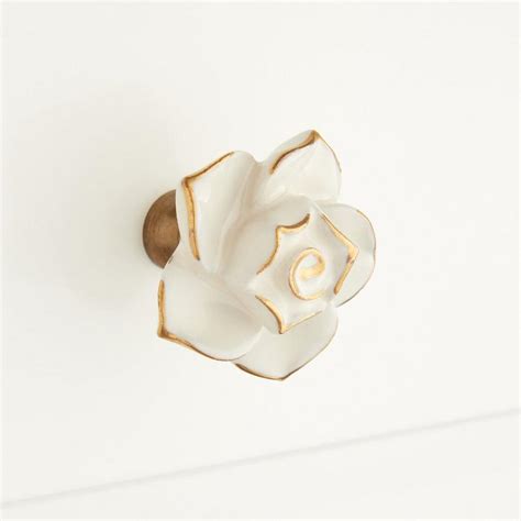 Beautifully Crafted Rose Cabinet Knobs - Elevate Your Décor with Style and Elegance