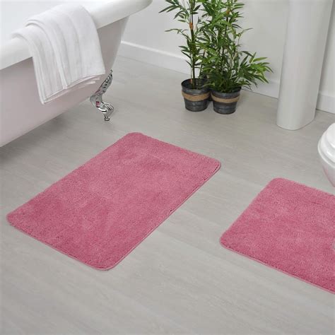 rose colored bath mats