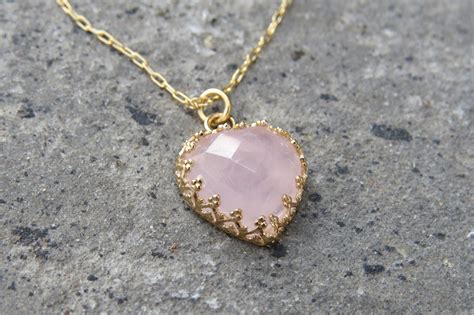 home.furnitureanddecorny.com:rose gold pink quartz necklace