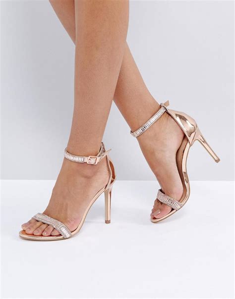 Best Rose Gold Sandals for Chic Looks