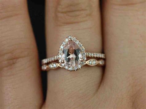 rose gold wedding band and platinum engagement ring