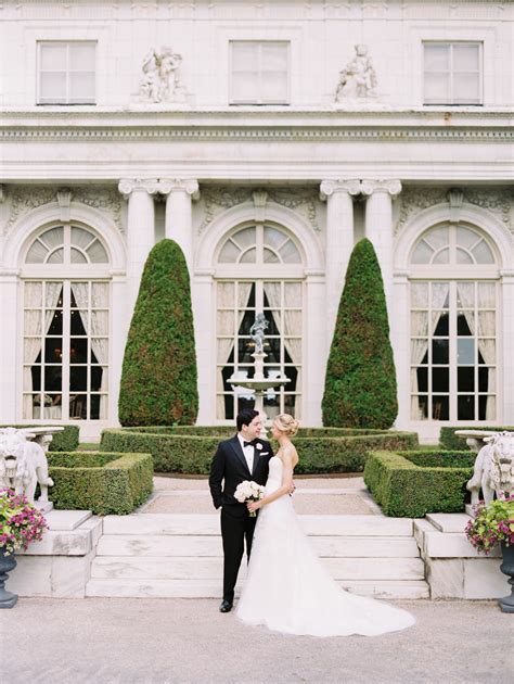 Rosecliff Mansion Wedding, Newport, RI by Nelly Saraiva Photographer