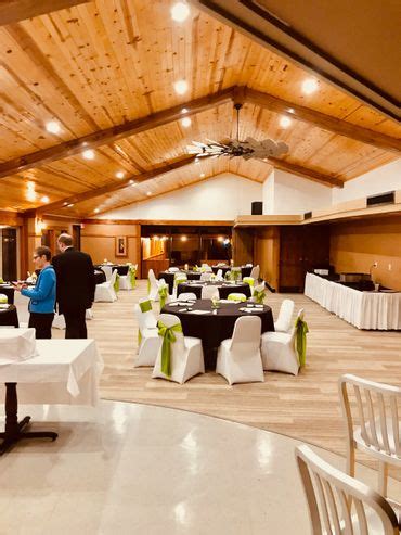 Round Barn Lodge Hotel, Nearby Hotels, Cheap Hotels