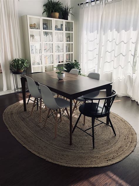 Round Dining Table Rectangle Rug