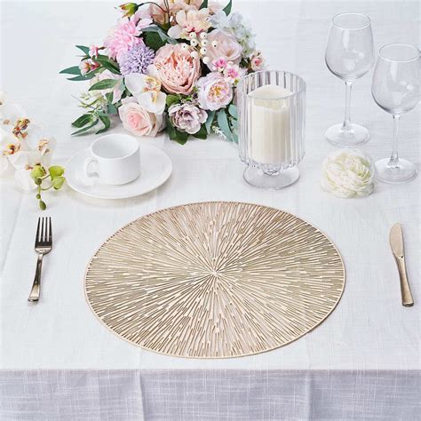 Round Dining Table With Placemats