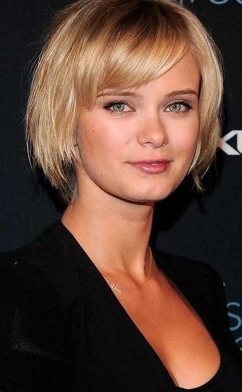 The Round Face Short Haircuts With Bangs With Simple Style