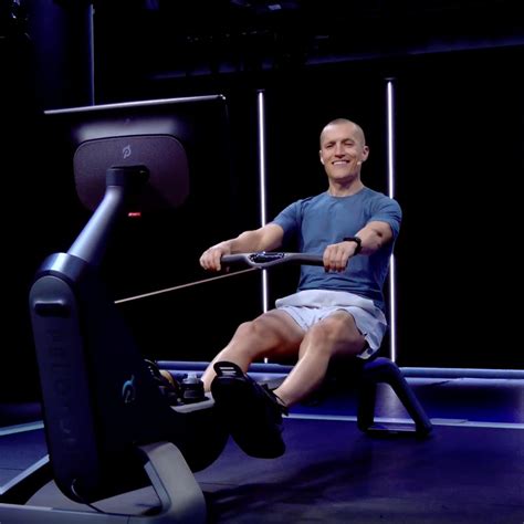 rowing machine helps which muscles