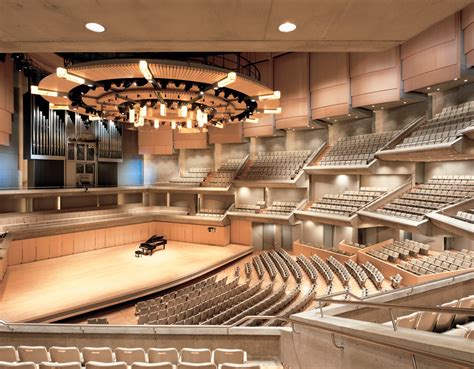 roy thomson hall pictures