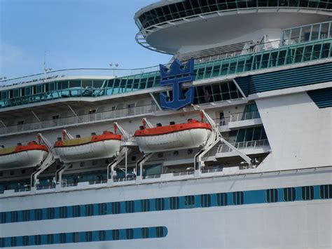 royal caribbean cruises affected by hurricane