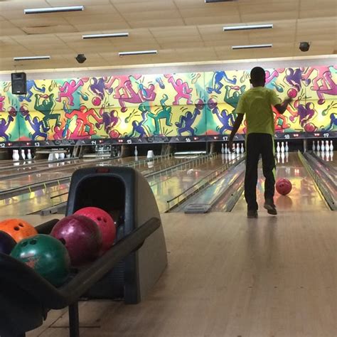 royal lanes bowling alley