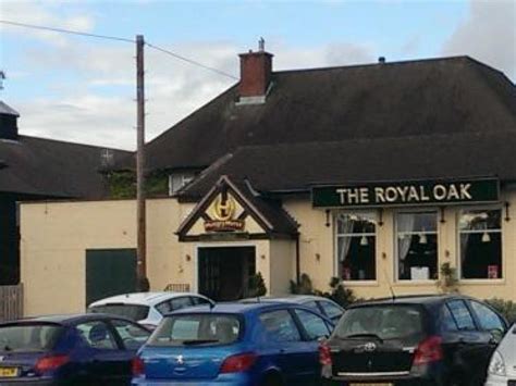royal oak pub bromborough