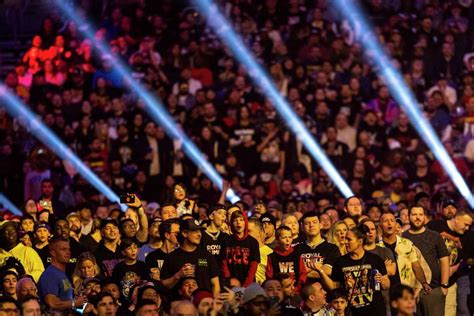 Royal Rumble Crowd