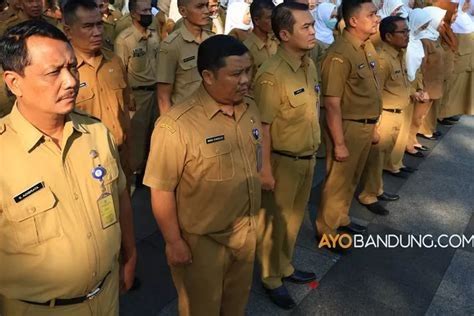 Ppt Eyd Dan Tanda Baca Powerpoint Presentation Id 31164 Hot Sex Picture