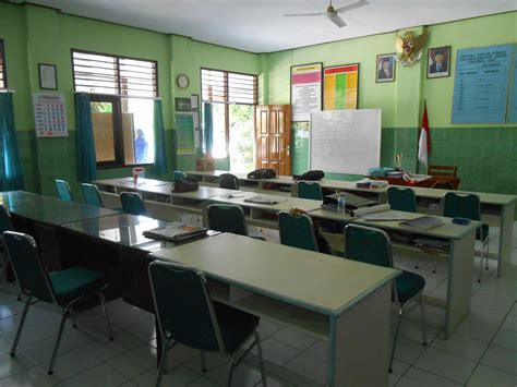 ruangan ruangan di sekolah