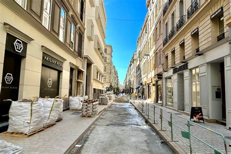 Rue Sainte Famille Postal Code