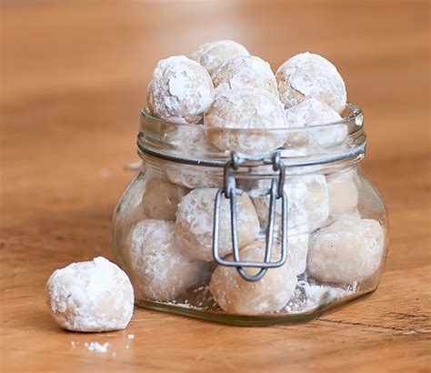 rum balls with nilla wafers