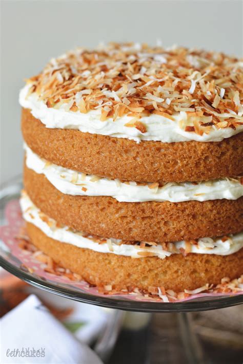 Spiced Eggnog Cake with Eggnog Buttercream Recipe Christmas food desserts, Eggnog cake, Cake