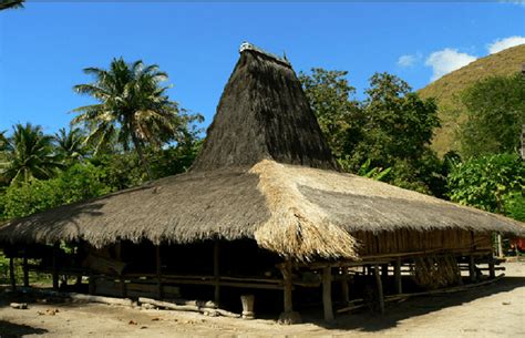 Rumah Adat Mbaru Embo, Nusa Tenggara Timur