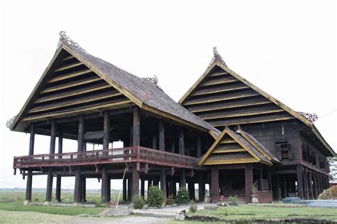 rumah adat sulawesi selatan suku bugis