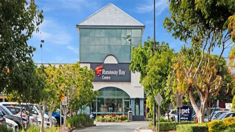 runaway bay shopping centre