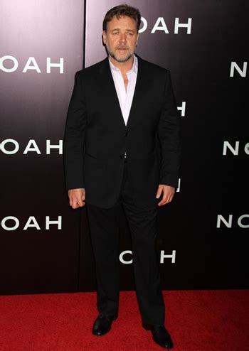russell crowe height and weight