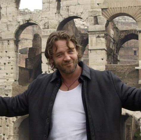 russell crowe in italia
