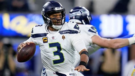 russell wilson net worth 2021 in dollars