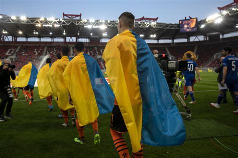 russia ukraine football match