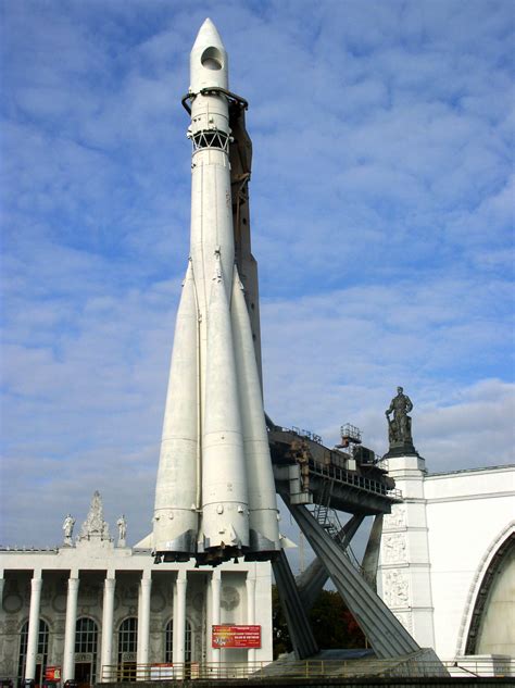 russian space race rocket