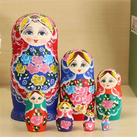 russian wooden nesting dolls