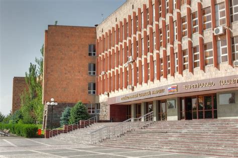 russian-armenian university