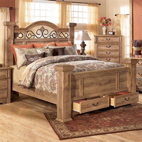 Fortuna Rustic 5 Piece Cal King Bedroom Set with Chest in Weathered