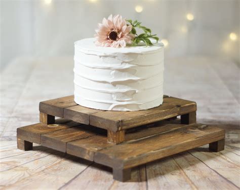 Rustic Cake.stand